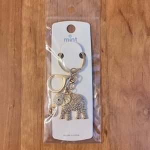 Mint Shimmering Gold Elephant Keychain